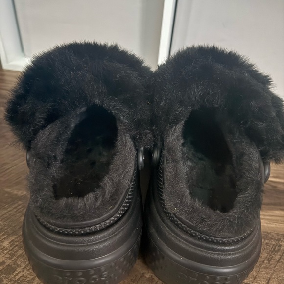 NWOT stomp lined crocs - Picture 4 of 5